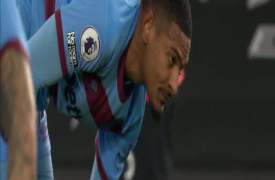 Southampton - West Ham - udarac nogom u glavu - MBS - 291220.mpg